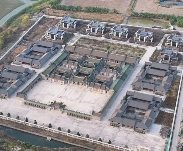 盈为国际 耗资10亿？拆除可惜？“英之园”已强拆 通报回应两大疑点！官媒发声：一点都不冤