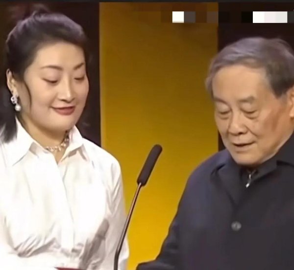 伍祥配资 宗馥莉说:如果他想让你接班，定会铺好所有的路，现在看全是委屈
