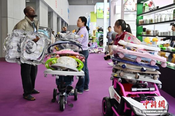 端盛康优配 第138届广交会第三期 采购商开启“扫货”模式